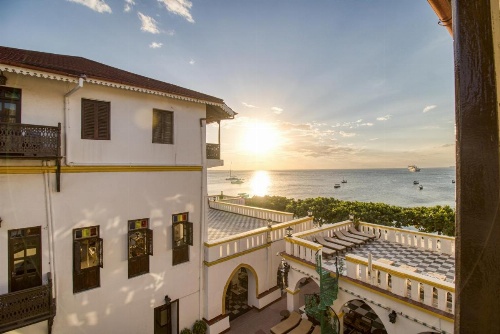 Tembo House Hotel image 12