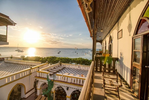 Tembo House Hotel image 15