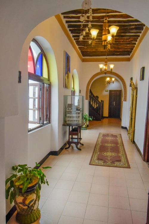 Tembo House Hotel image 32