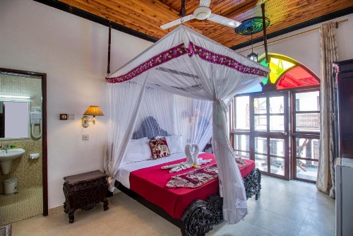 Tembo House Hotel image 40