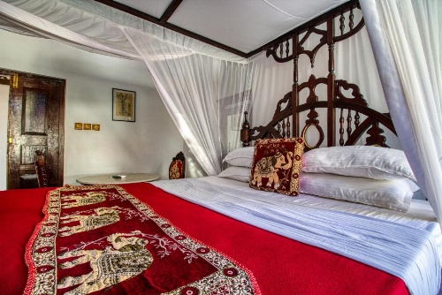 Tembo House Hotel image 41